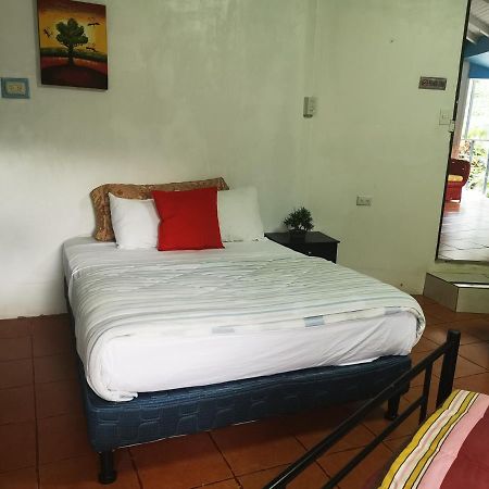 Cabinas Cafe Del Mar Hotel มานูเอล อันโตนิโอ ภายนอก รูปภาพ