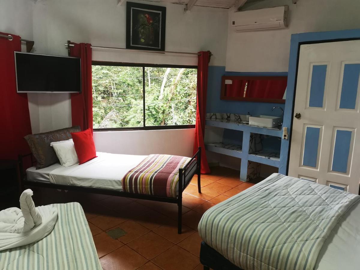 Cabinas Cafe Del Mar Hotel มานูเอล อันโตนิโอ ภายนอก รูปภาพ