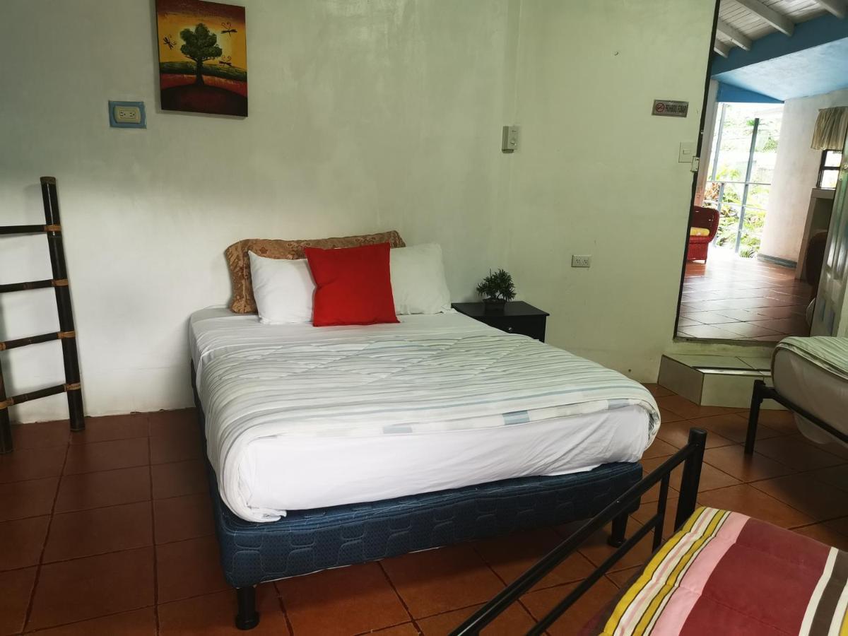 Cabinas Cafe Del Mar Hotel มานูเอล อันโตนิโอ ภายนอก รูปภาพ